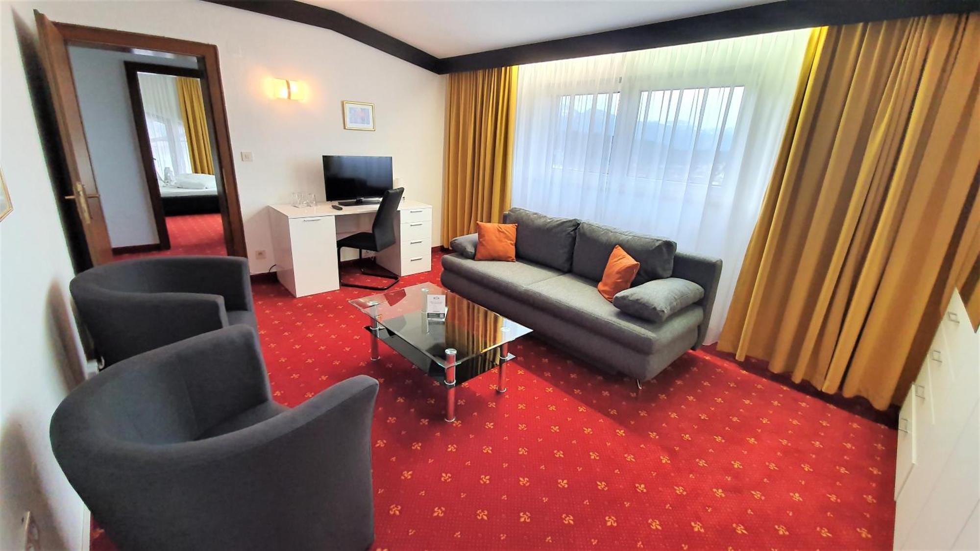 Hotel Bellevue Seeboden Room photo
